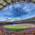 Roma-Lazio, i tifosi biancocelesti pungono i rivali sulla delicata situazione di classifica in vista del derby